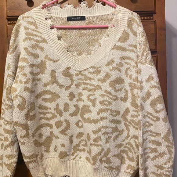 Women's Cream and Tan Sweater - Picture 1 of 3
